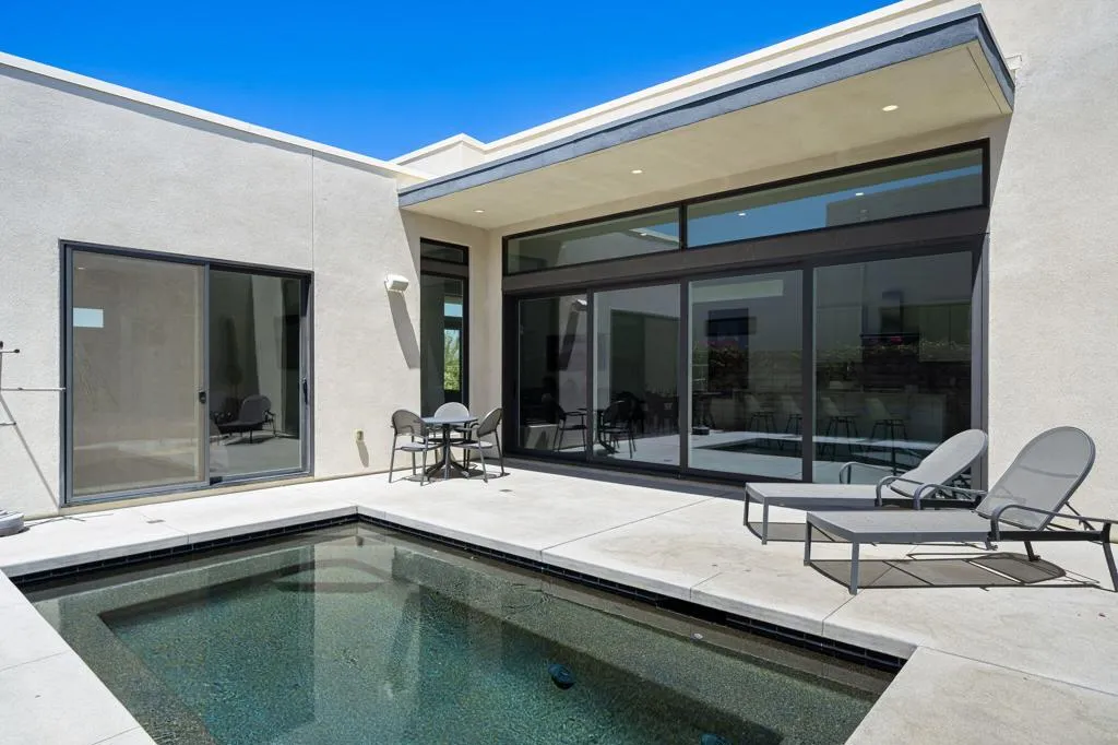 584 Fountain Drive, Palm Springs, California 92262 home-pic-25